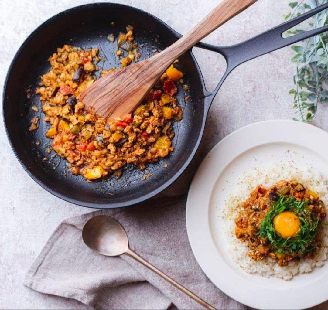 【新品】UNILLOY 28FP フライパン 28cm 鋳鉄パン 直火・IH対応