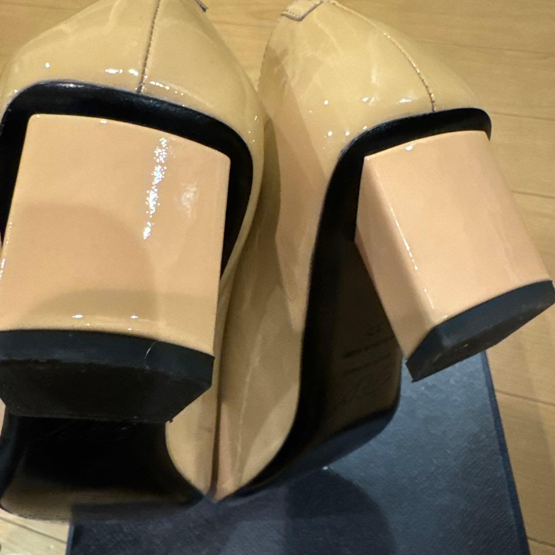 激美品！Roger Vivier ベージュ スクエアトゥパンプス 中ヒール