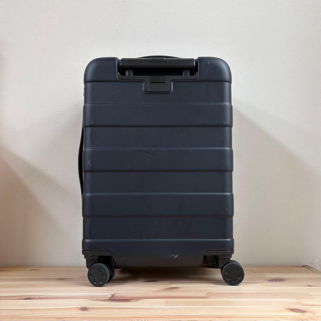 無印良品　MUJI バーを自由に調節できるハードキャリーケース 36L ネイビー