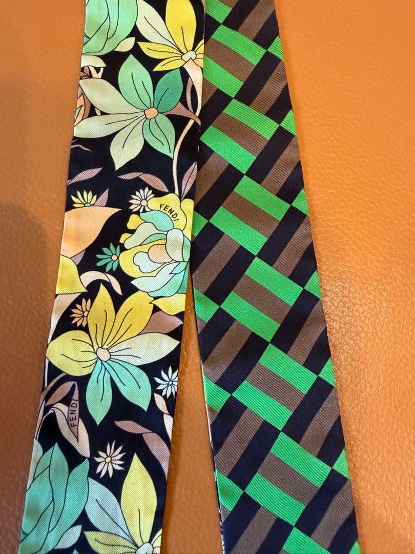 FENDI リバーシブル スカーフ