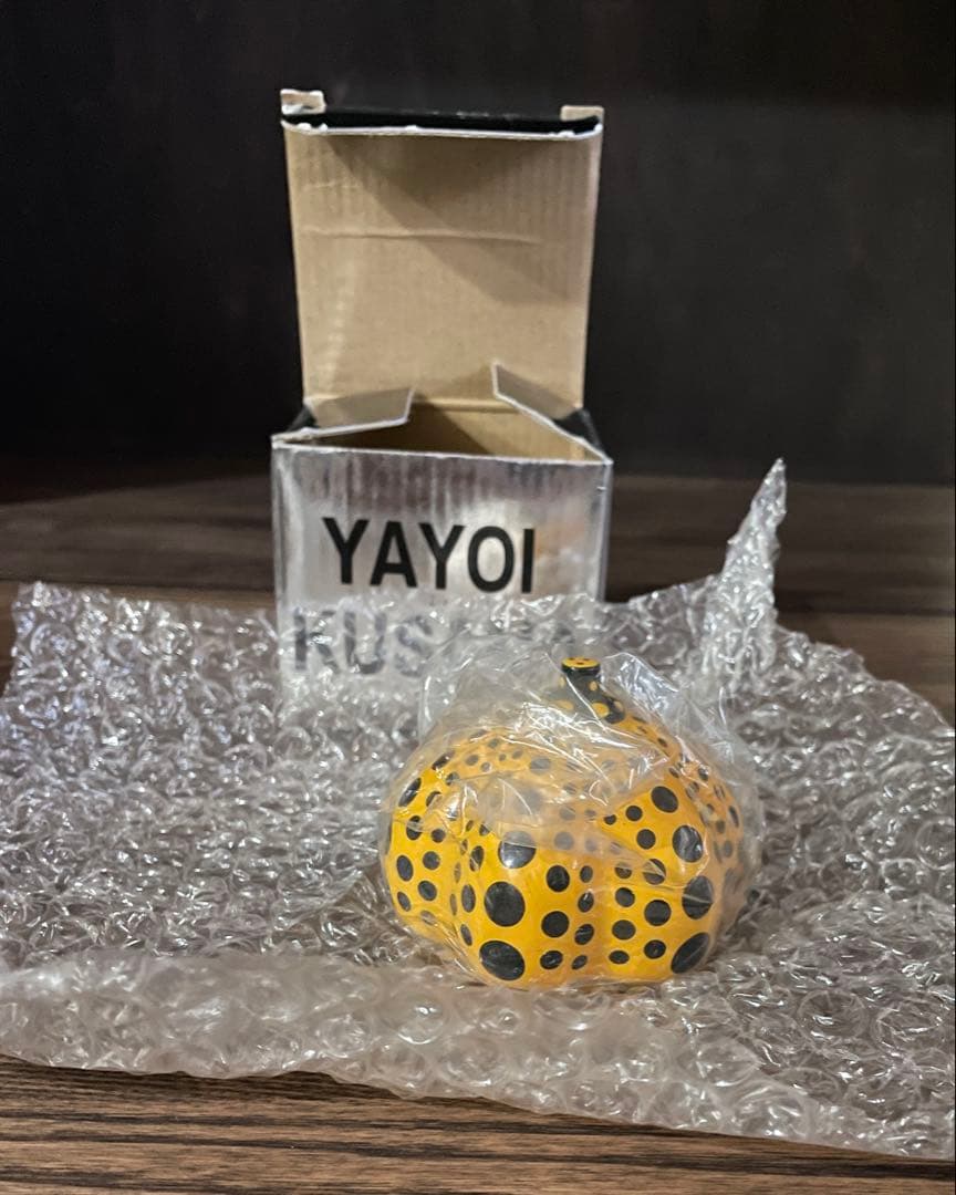 廃盤・草間彌生 かぼちゃ　パンプキン ペーパーウェイト