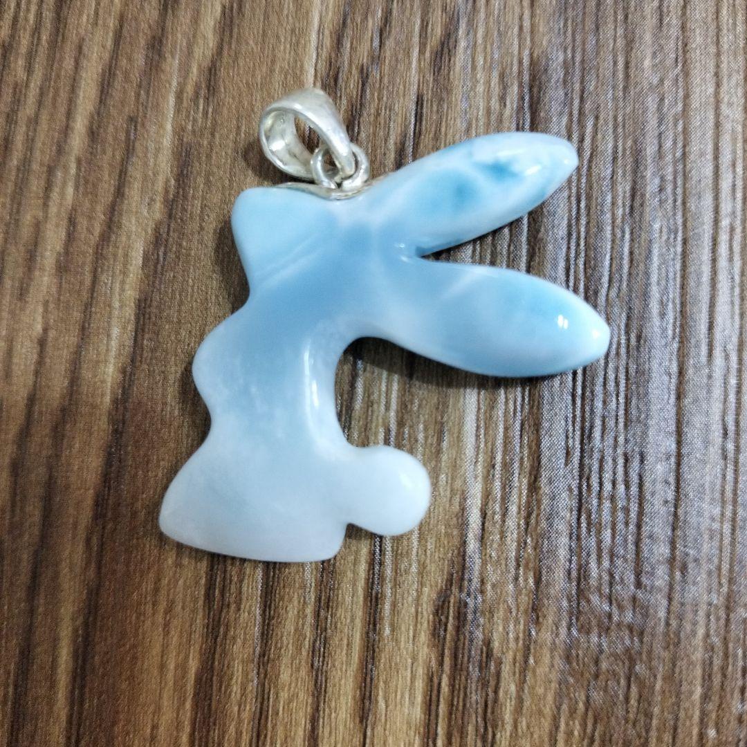 天然石　高品質ラリマー　ウサギ　ペンダント ネックレス