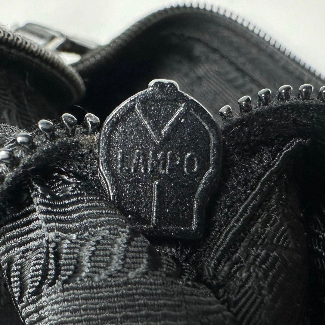 【美品】 PRADA プラダ ショルダーバッグ メッセンジャー　ナイロン e34