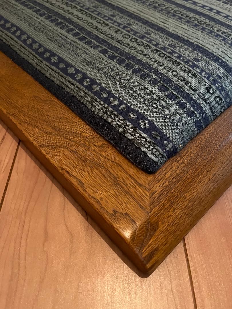 座椅子　重厚　和室　株式会社アサヒ　天然木　アンティーク