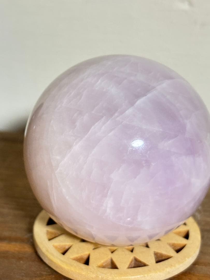 クンツァイト　スフィア　シラーあり　レア