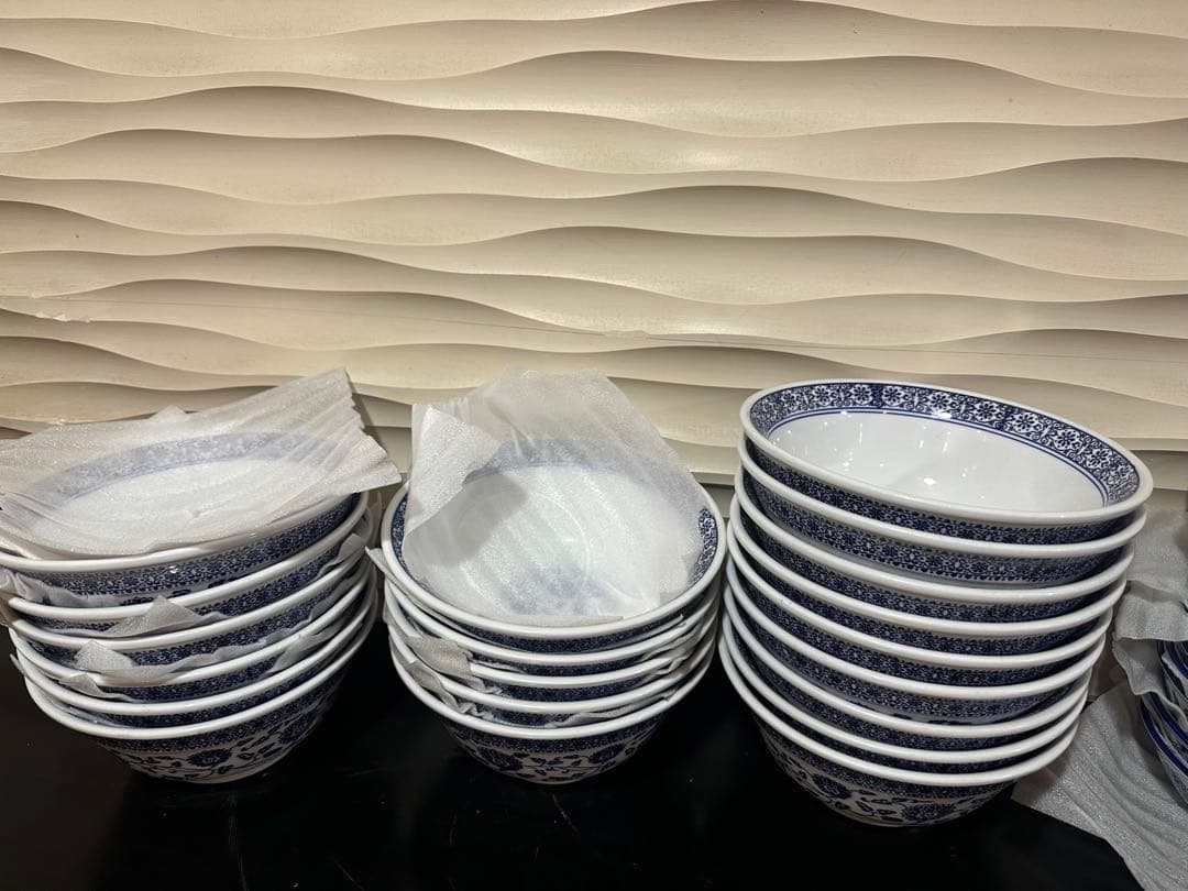 青花食器（お皿、麺碗、器、調味料入れ、レンゲなど）
