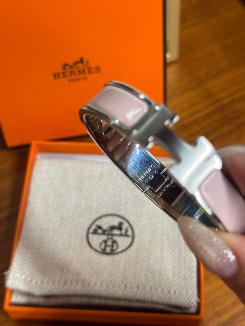 HERMES ピンク レザーブレスレット