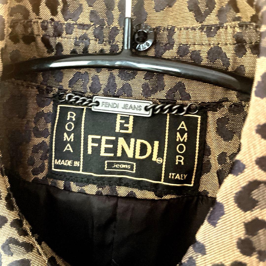 FENDIレオパード柄ジャケット