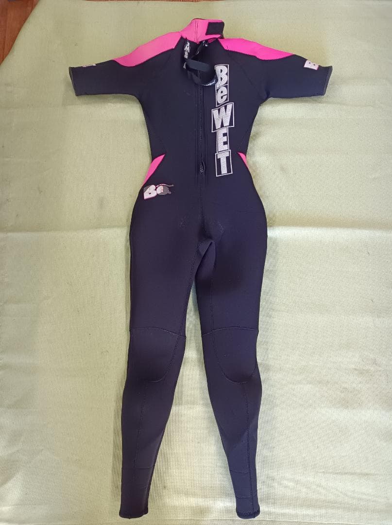 都《EXLFR》BeWET レディース　ウェットスーツ　S～M相当