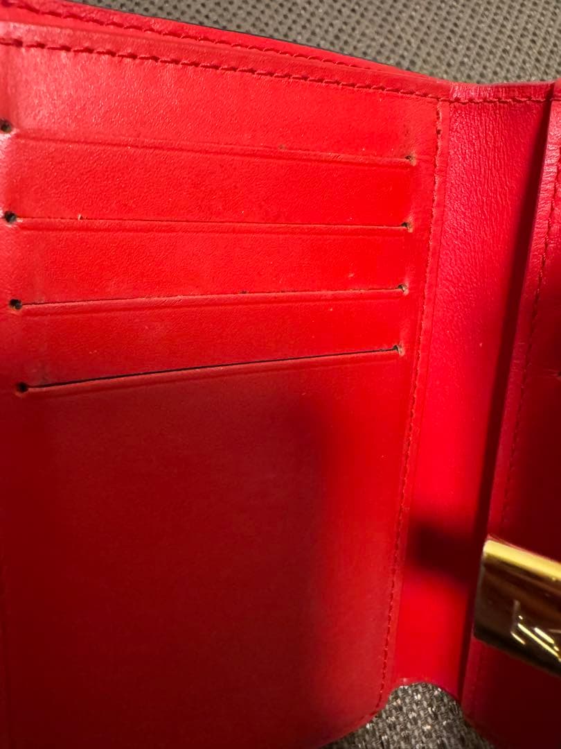 ルイヴィトン モノグラム 折り財布 南京錠