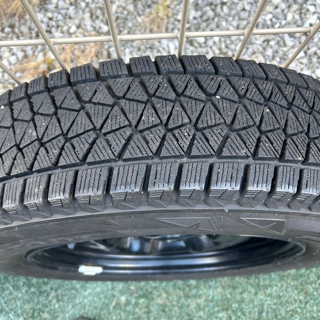 ブラック175/80R16・ジムニー用スタッドレスタイヤ4本セット・ブリヂストン