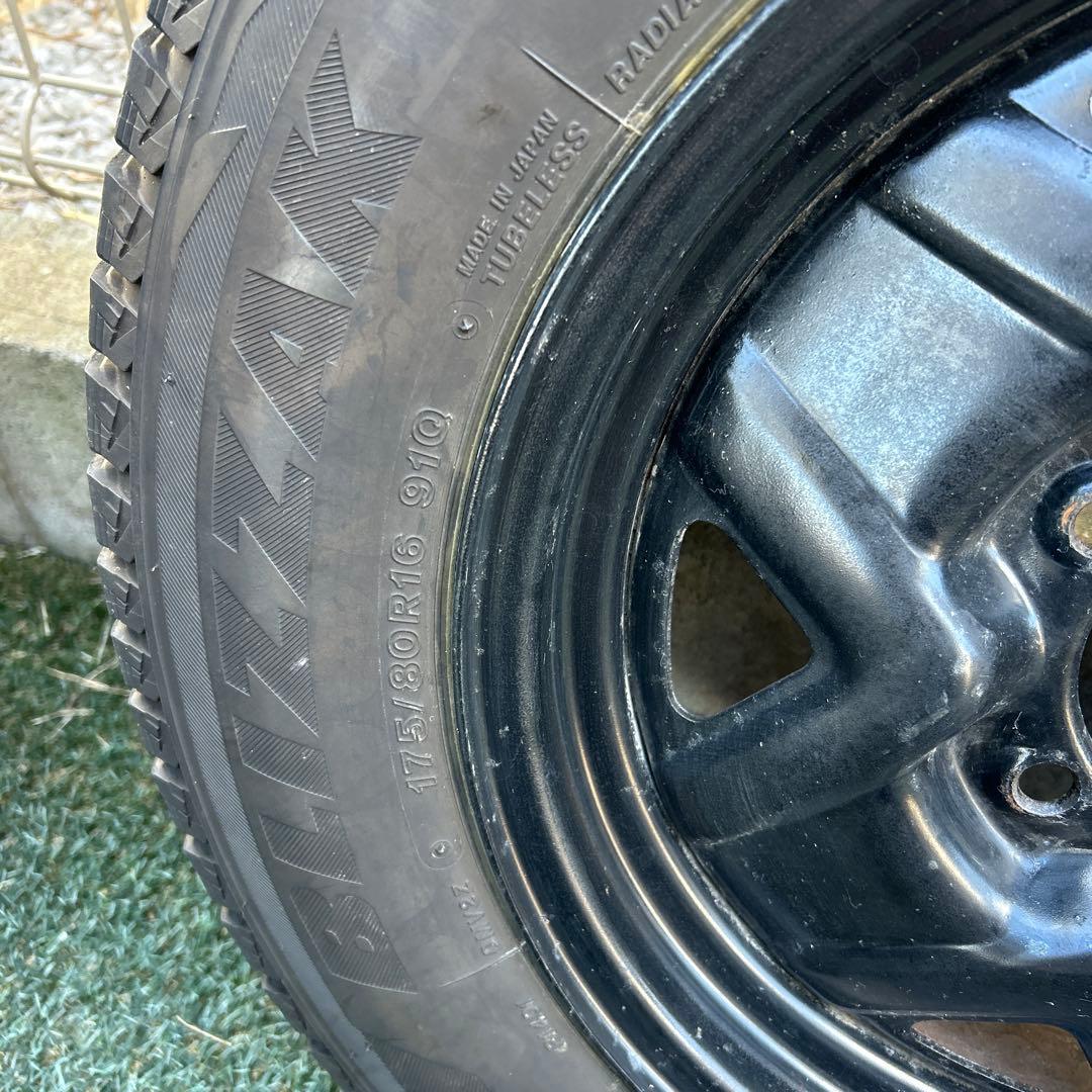 ブラック175/80R16・ジムニー用スタッドレスタイヤ4本セット・ブリヂストン