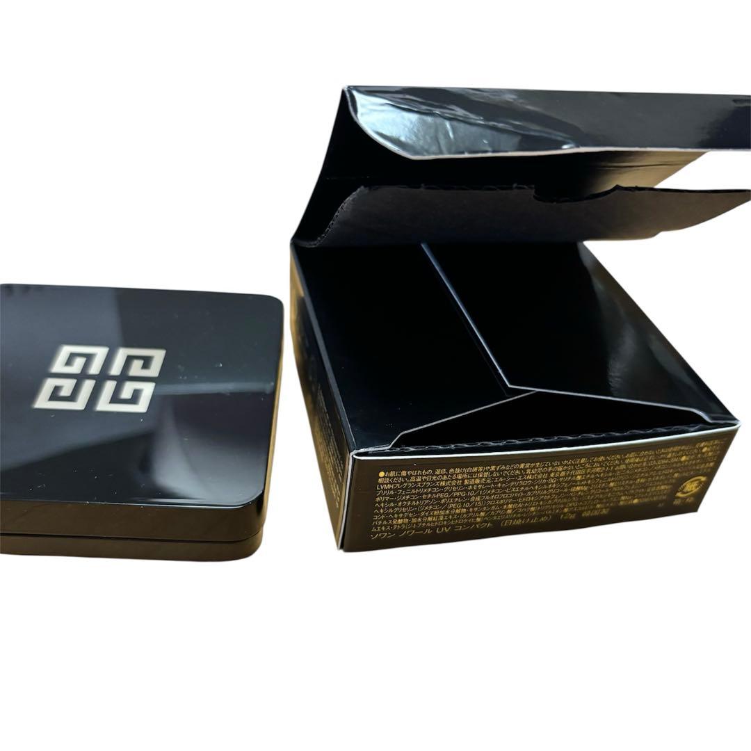 GIVENCHY ソワンノワール UVコンパクト12g ポーチセット