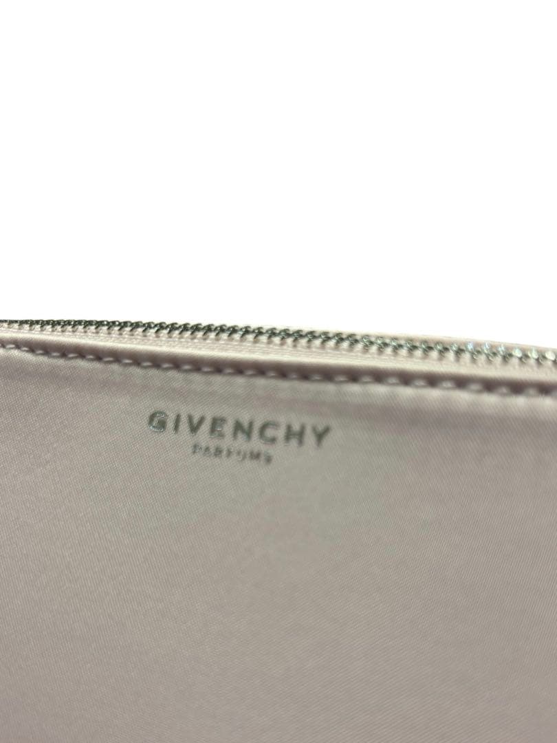 GIVENCHY ソワンノワール UVコンパクト12g ポーチセット