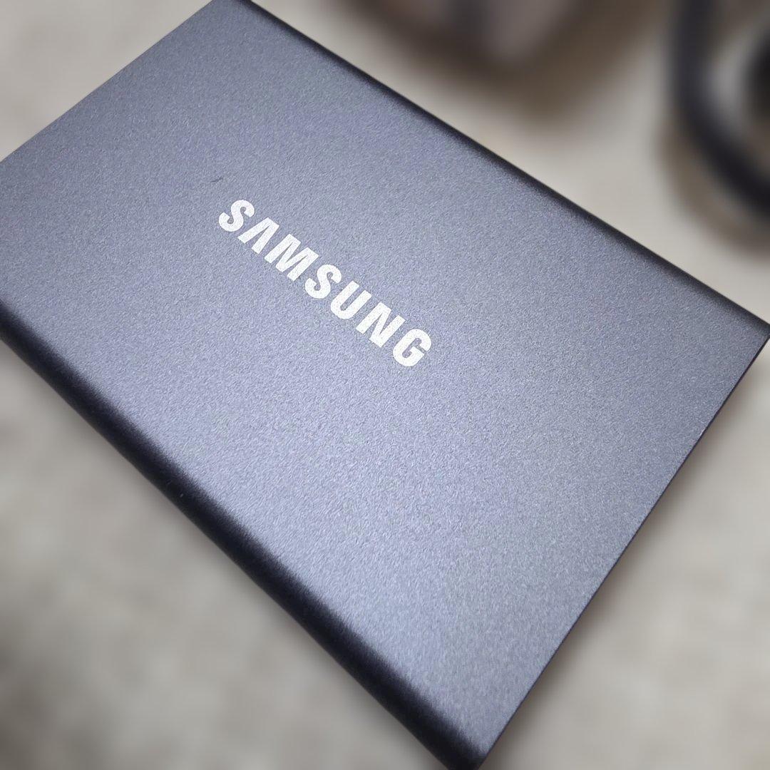 SAMSUNG サムスン 外付け SSD 2TB T7 1050MB/S