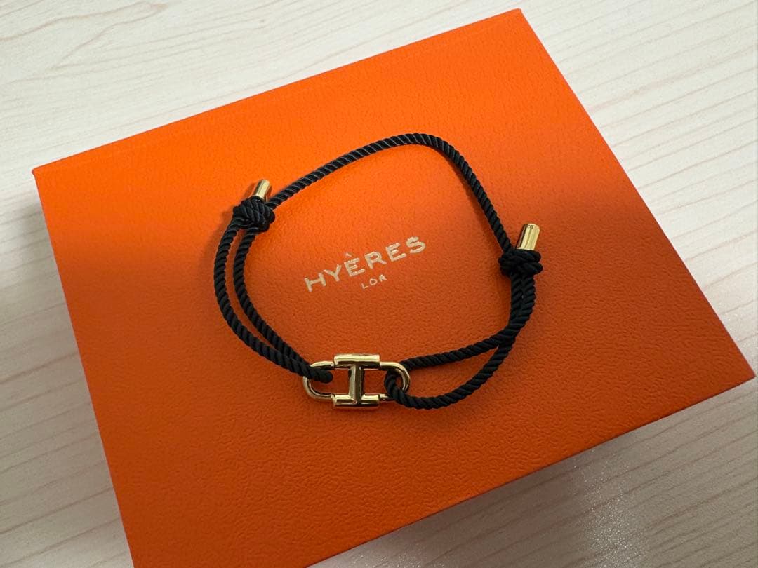 HYÈRES ブラックロープブレスレット
