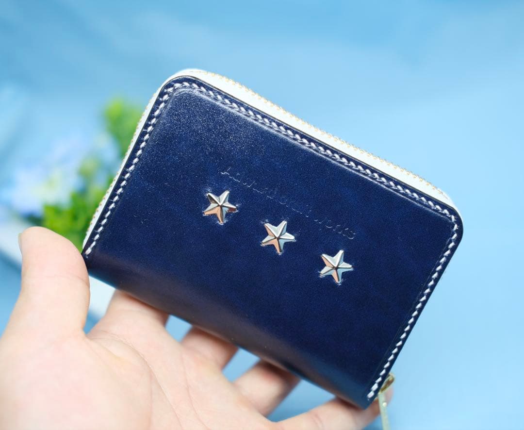 ルガトショルダー レザー ラウンドファスナー ミニウォレット　ネイビーカラー