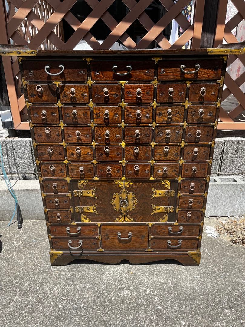 薬箪笥　引き出し44個