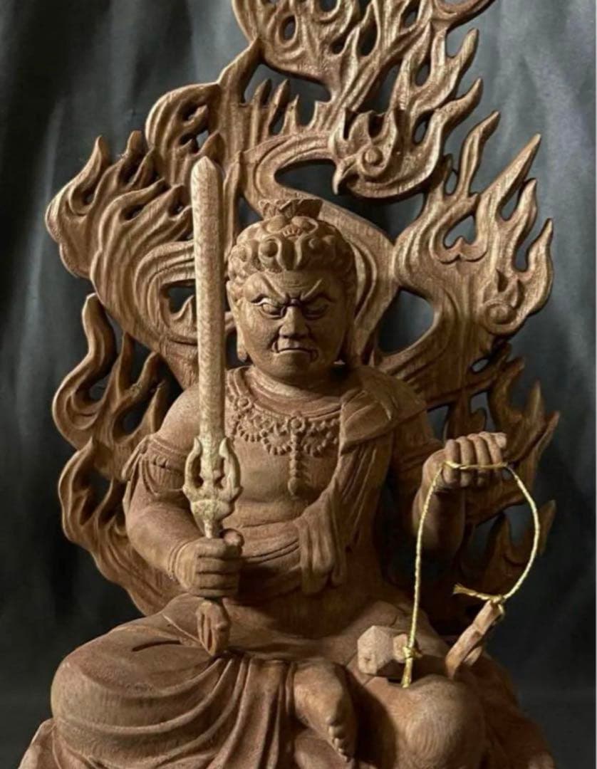 や*ん様 井波彫刻　仏教工芸品　総楠製　極上彫　木彫仏像　倶利伽羅不動明王座像