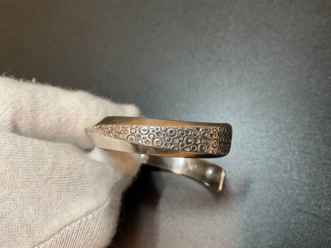 ノーバート ペシュラカイ ナバホ SOLID TRIANGLE バングル