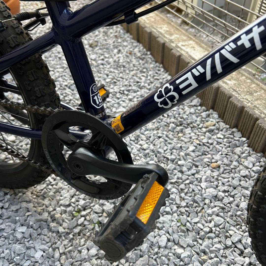 ヨツバサイクル　18インチ　ネイビー