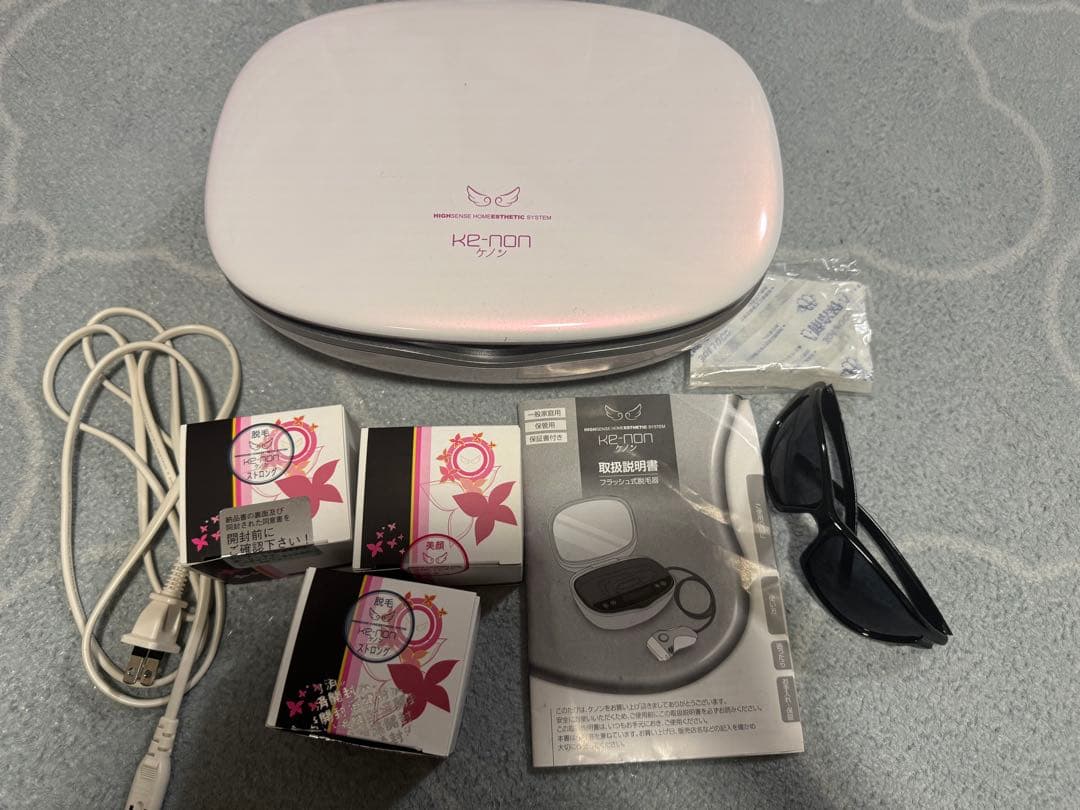 ケノン 脱毛器 本体＋カートリッジ3個セット