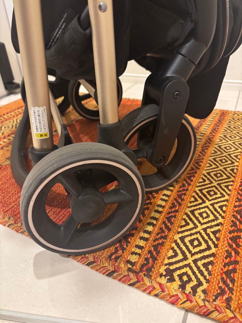 NUNA ixxa ベビーカー リベテッドローズ【廃盤】