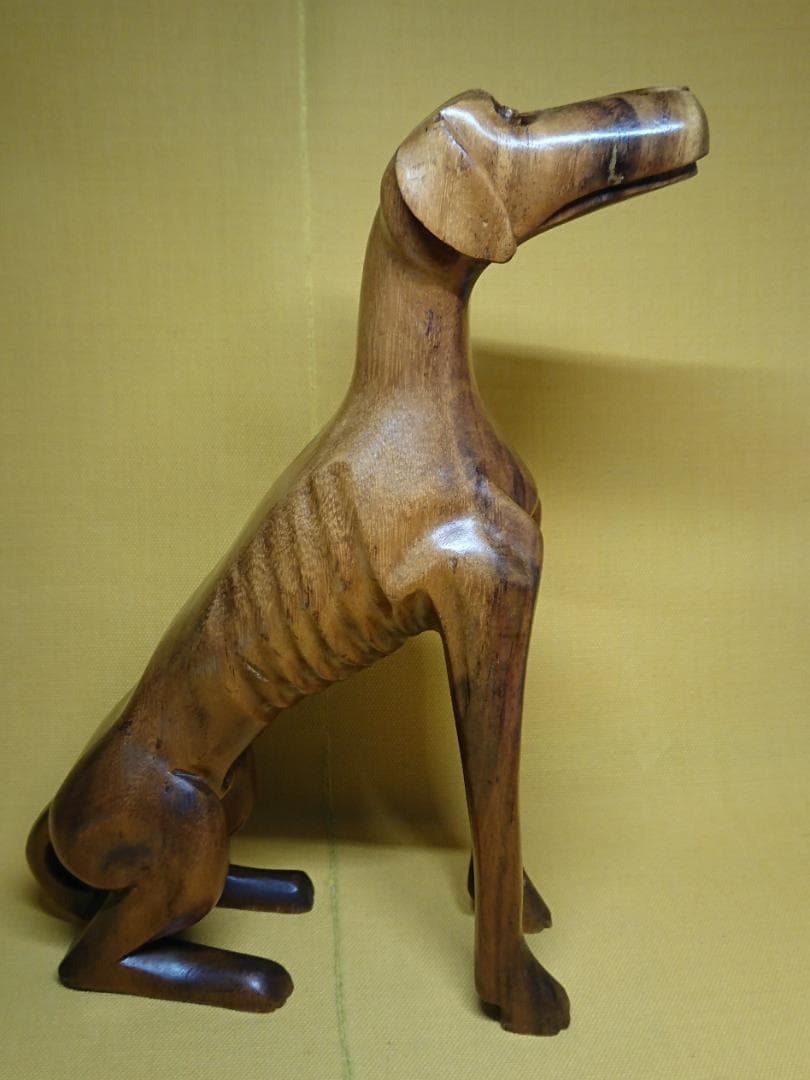 犬　木彫　グレーハウンド　オブジェ　置物　インテリア　工芸品　美術品　A2650