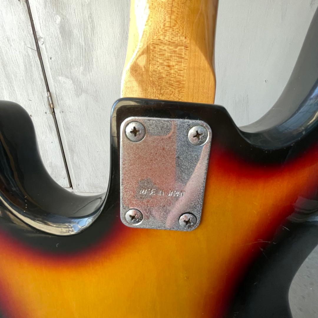 エレキベース サンバースト 4弦