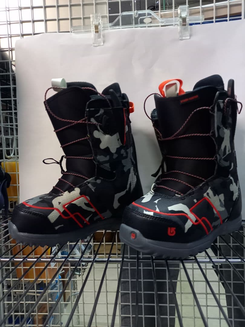 Burton STASH HUNTER JR 23cm ブーツ