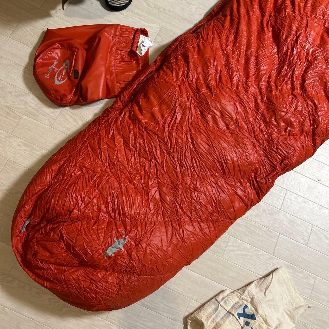 montbell ダウンハガー　#0 オレンジ　イニシャルあり