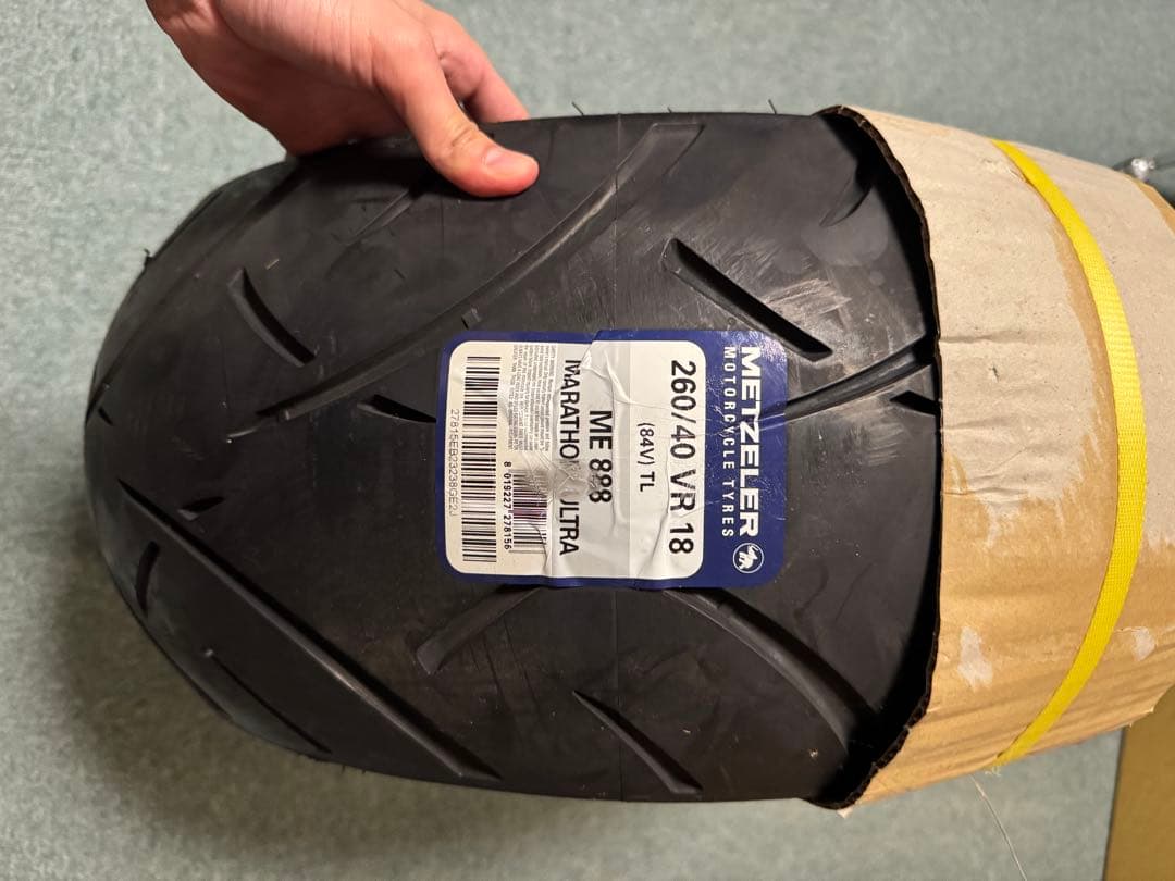 ひでメッツラーMARATHON ULTRA 260/40 VR 18