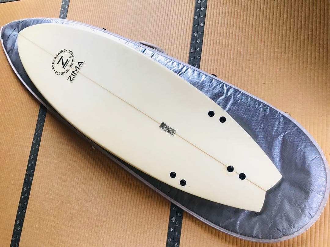 ロックダンス　ZIMA ショートボード 3フィン　ボードのみ ケース付きません