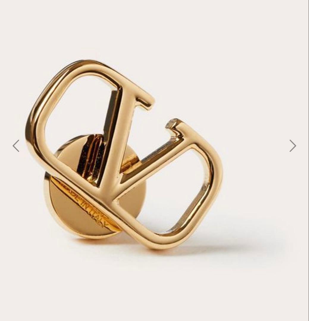 【正規品、美品】VALENTINO Vロゴ メタル ピアス