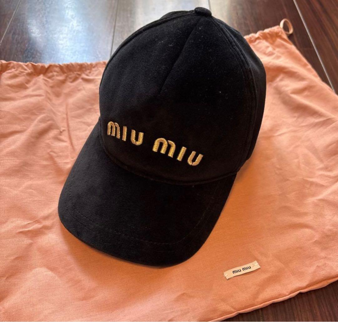 正規購入本物保証miumiuベロアロゴキャップMサイズ