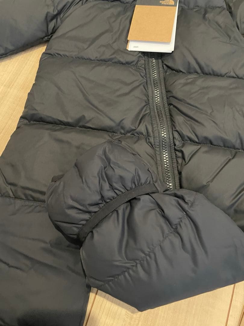 日本未発売 The North Face Baby ダウンジャンプスーツ 新品