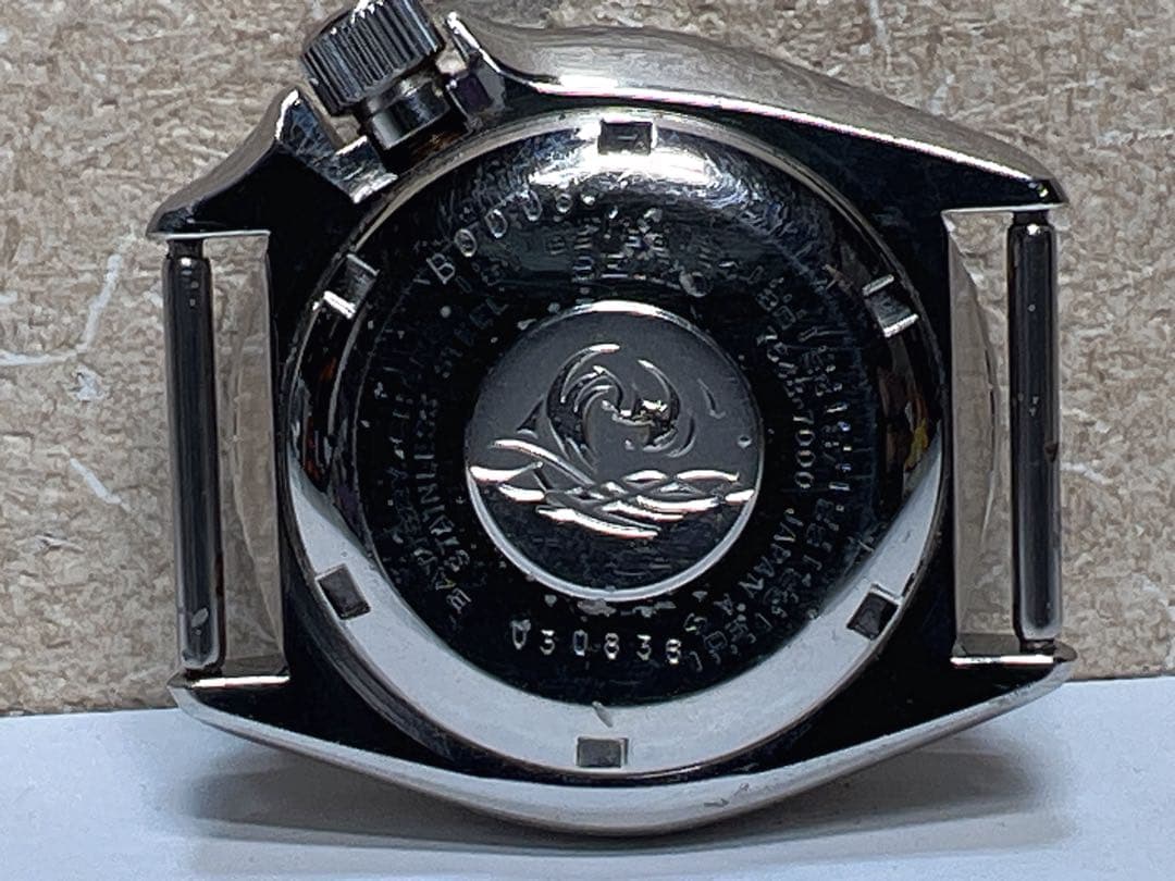 SEIKO クォーツ ダイバー 7548-7000 腕時計 150m