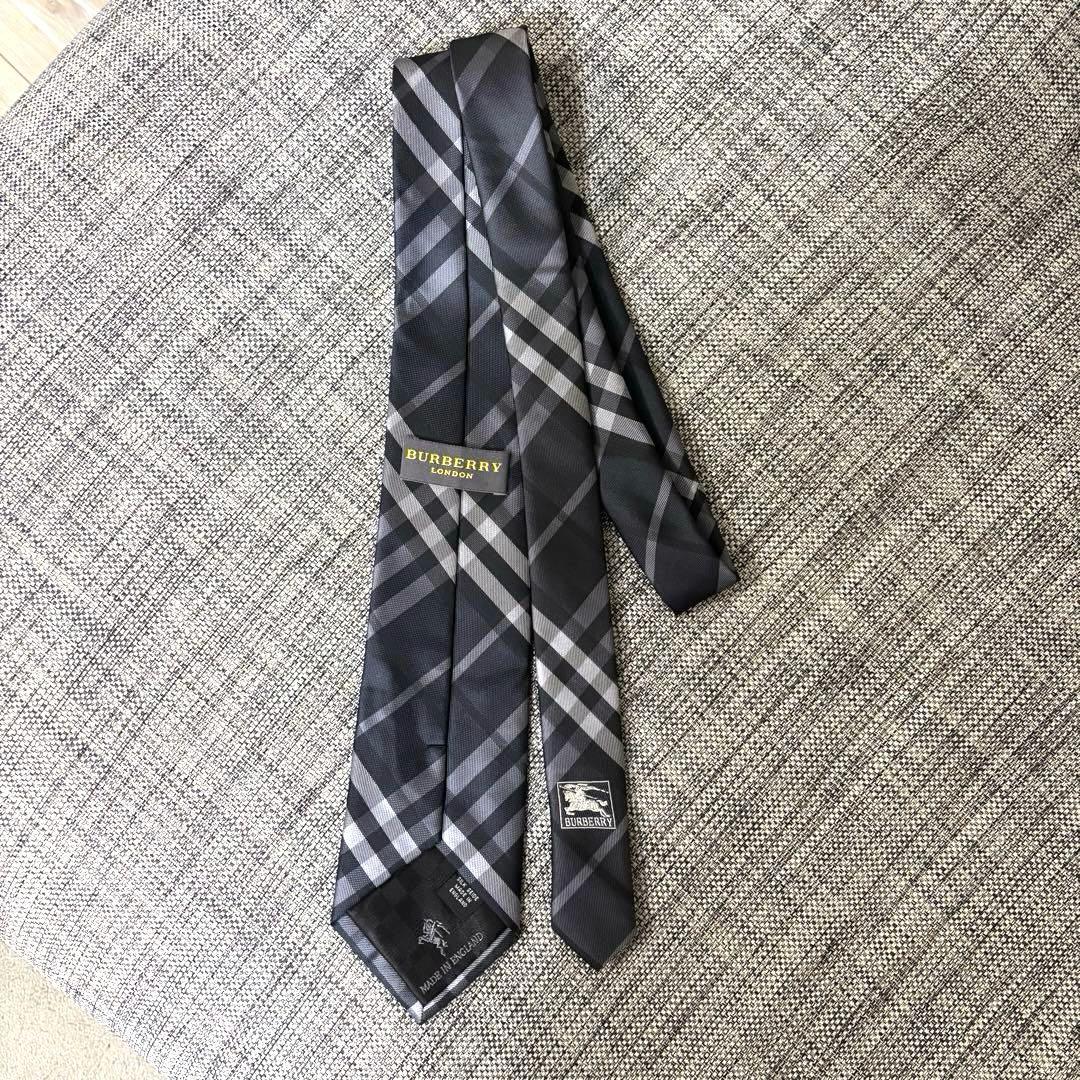 未使用品Burberry London ネクタイノバチェック グレー 刺繍ロゴ