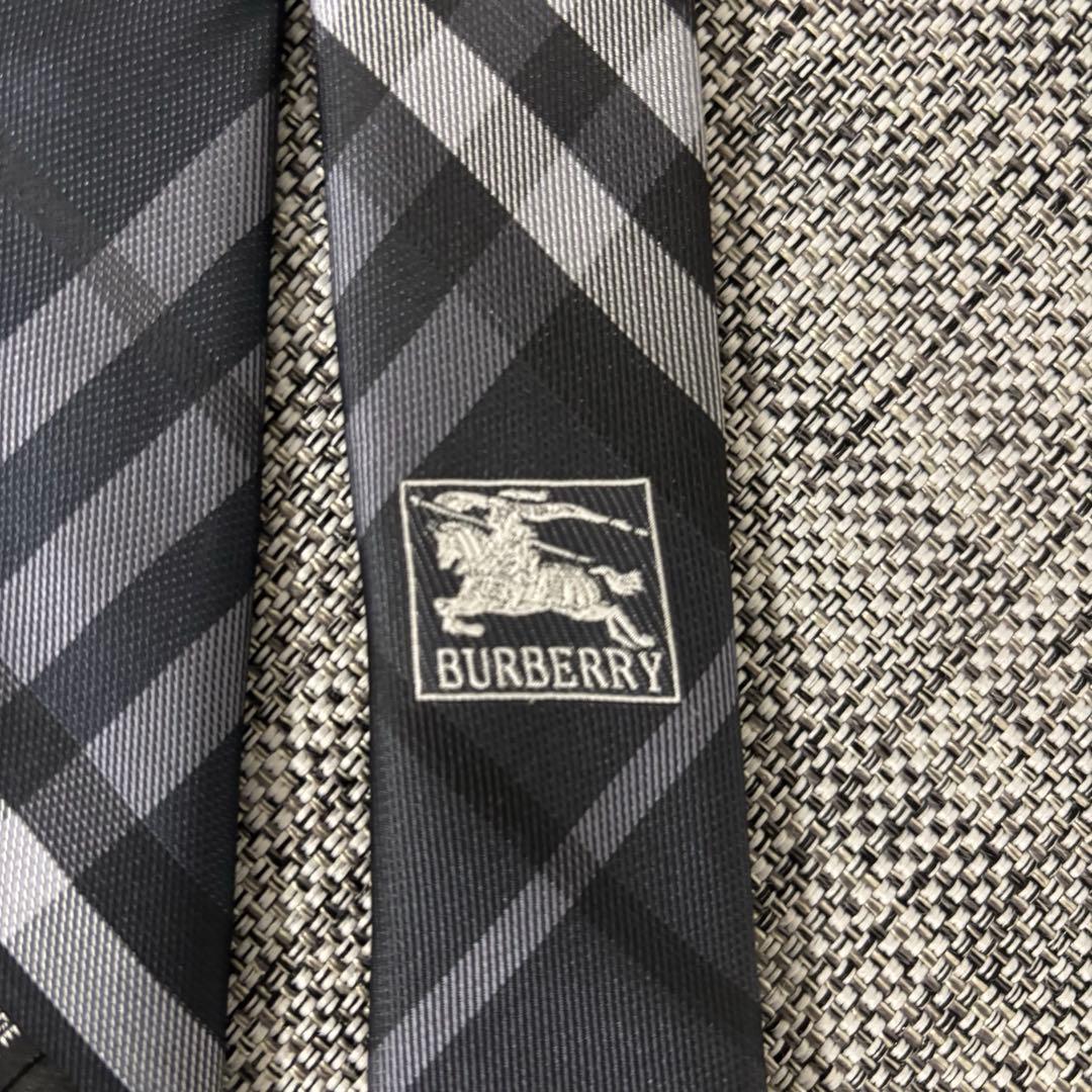 未使用品Burberry London ネクタイノバチェック グレー 刺繍ロゴ