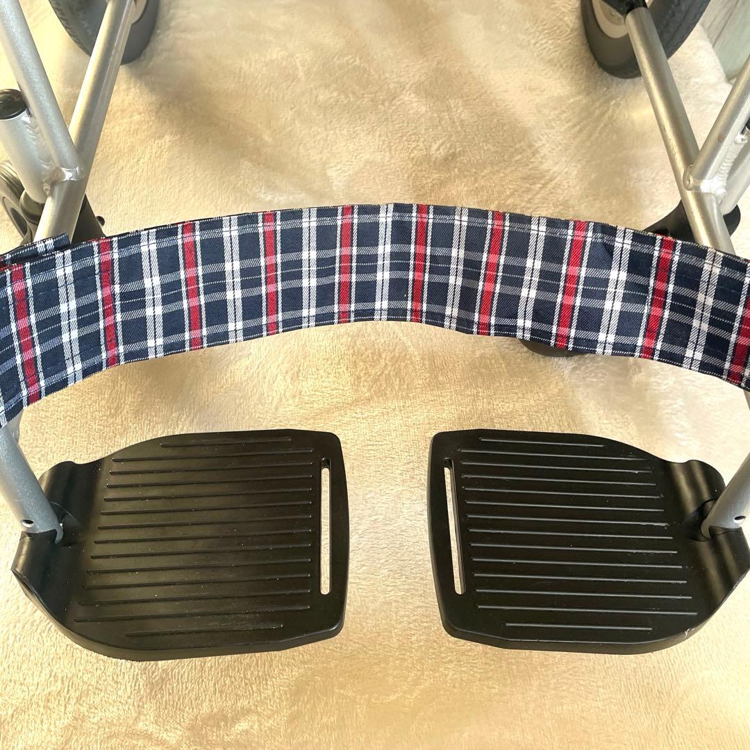 日進医療器 介助式 軽量車椅子 NEO-2 (取扱説明書あり)