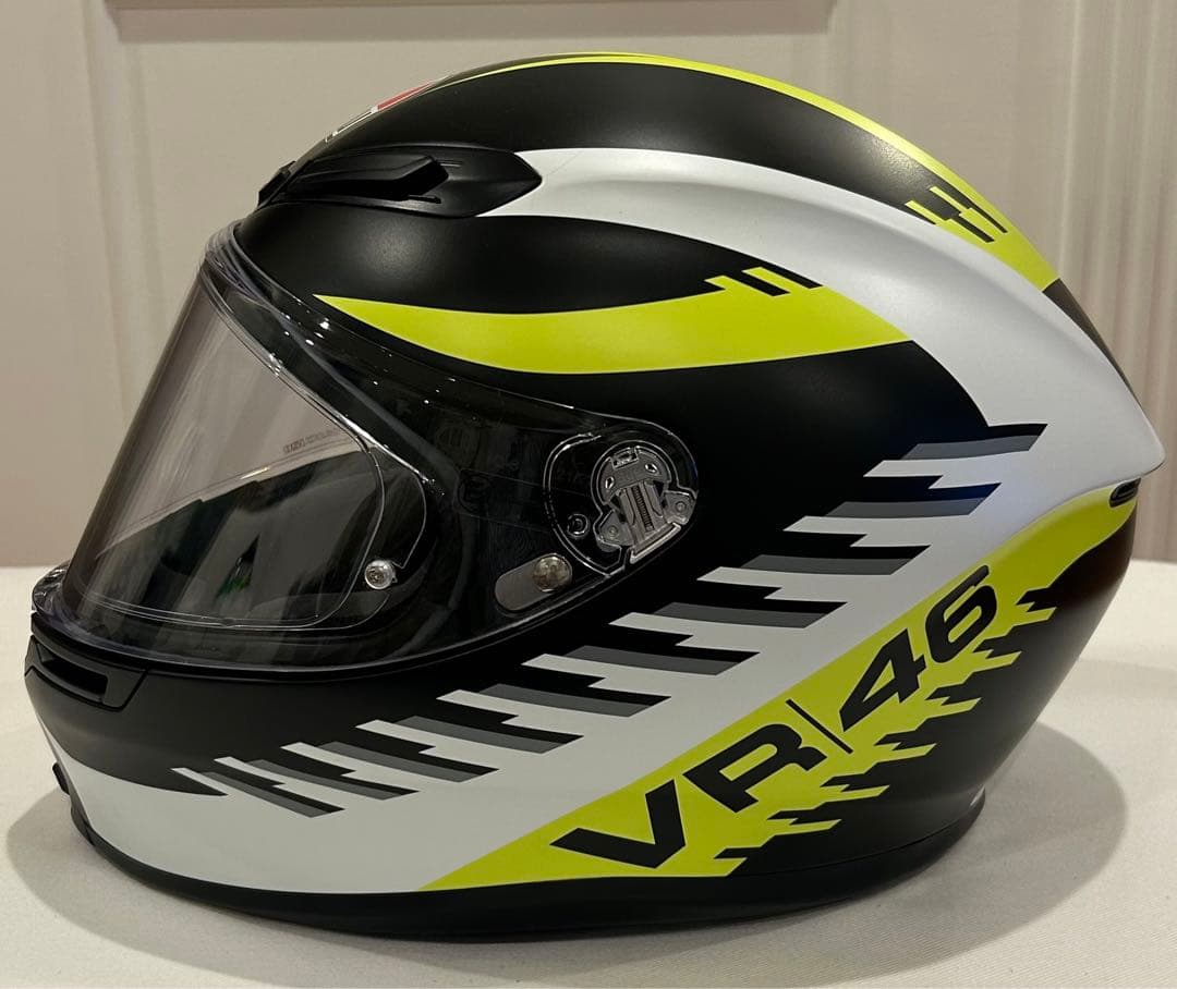 【早いもの勝ち！】 AGV VR46 フルフェイスヘルメット