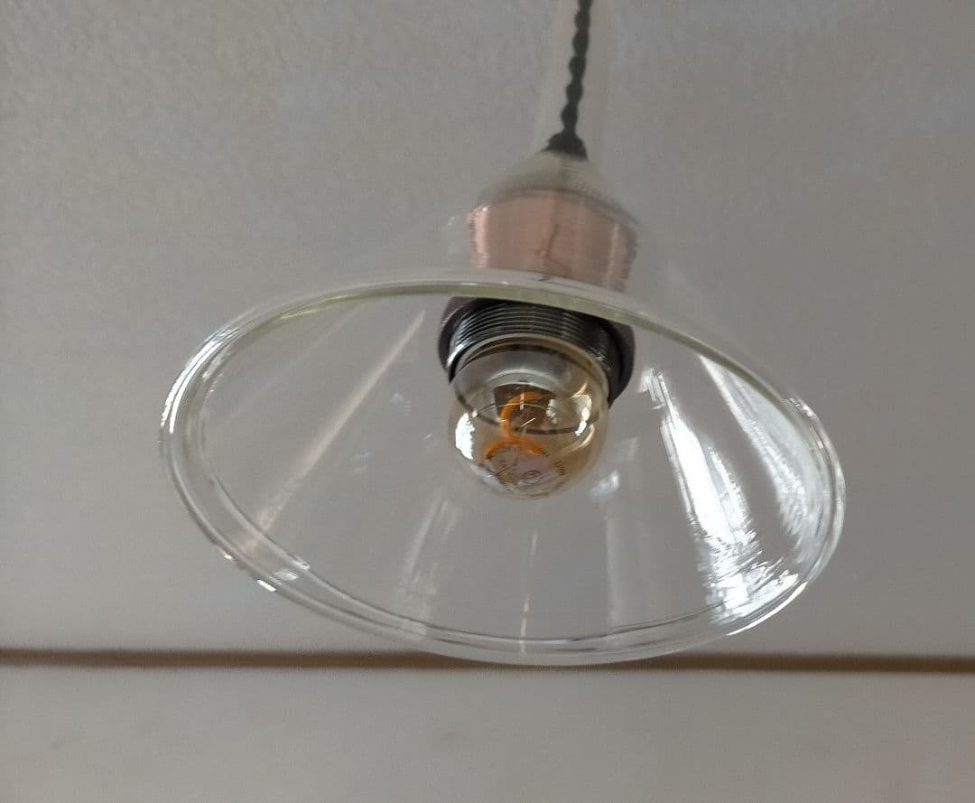 気泡が眩い碍子漏斗のペンダントライト　吊り下げ照明　ハンドメイド