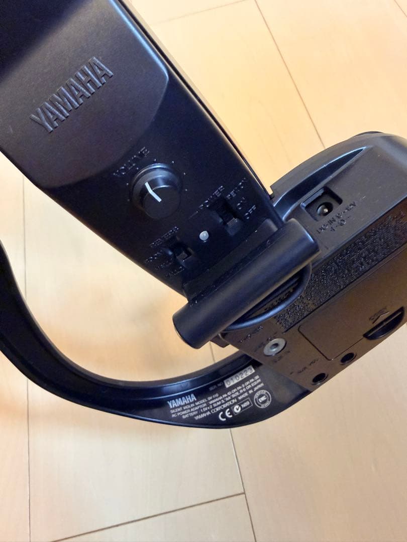 バイオリン 本体 ケース付き Yamaha sv-110 サイレントバイオリン