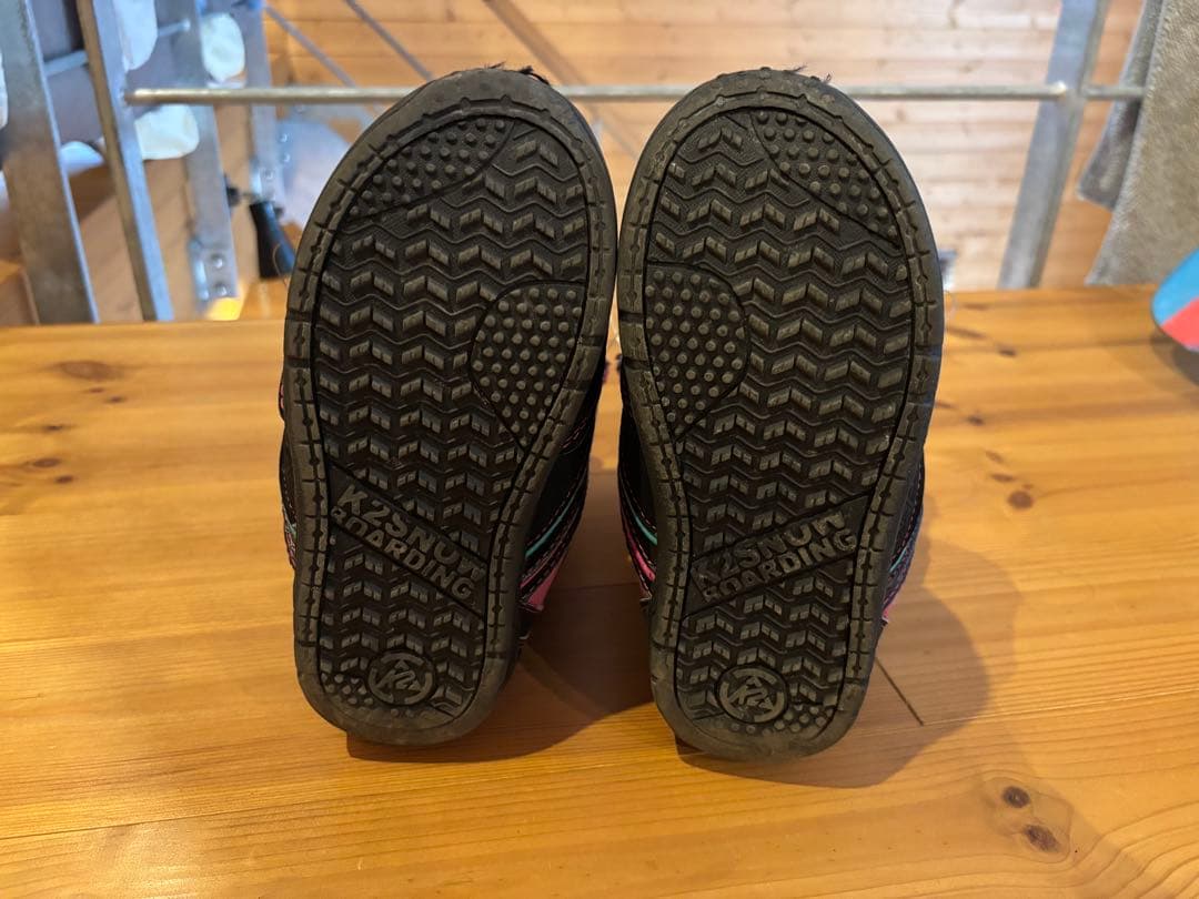 ロシニョールキッズスノーボード ビンディング 、ブーツ 、リーシュコードセット