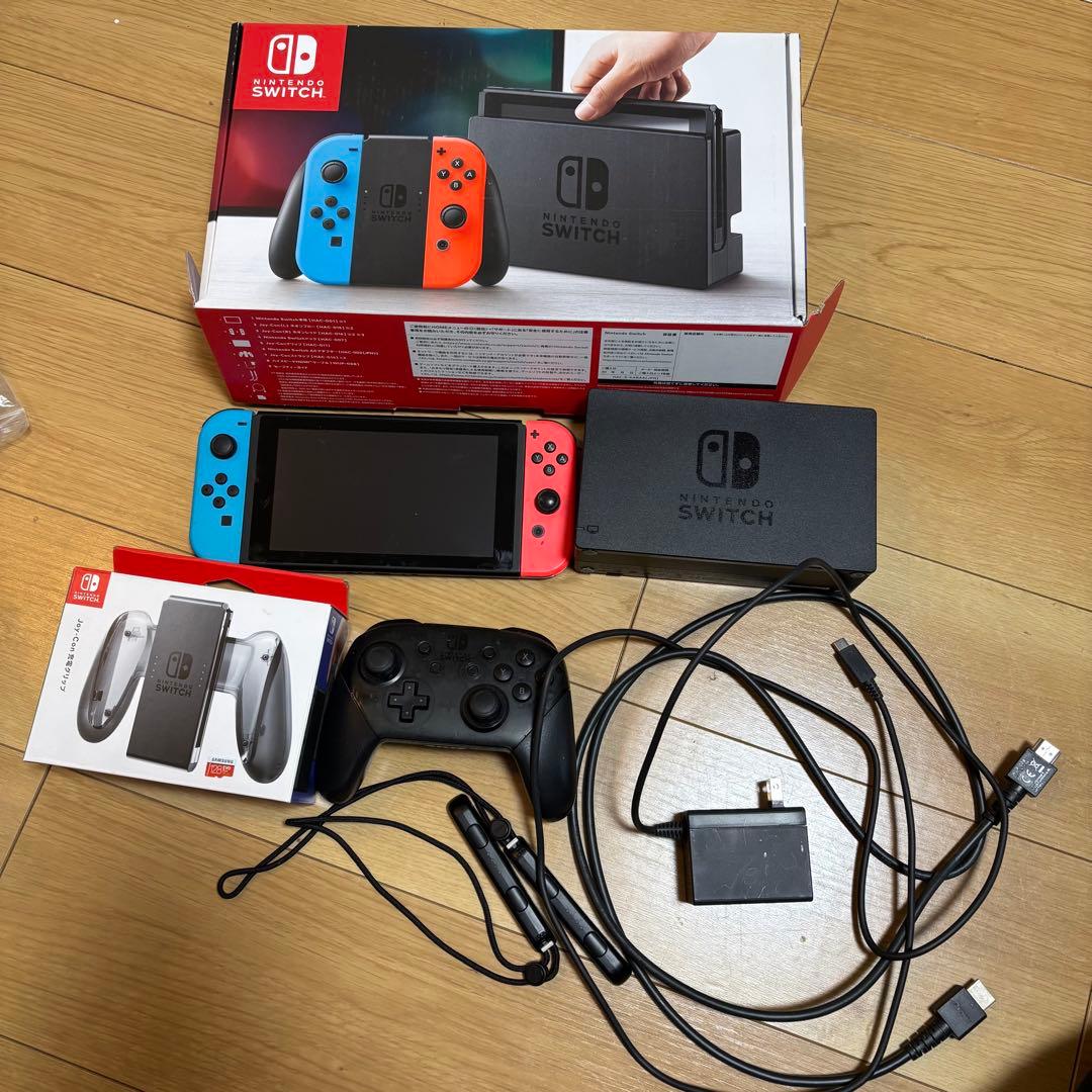 Nintendo Switch ネオンブルー/レッド 本体　コントローラー2つ