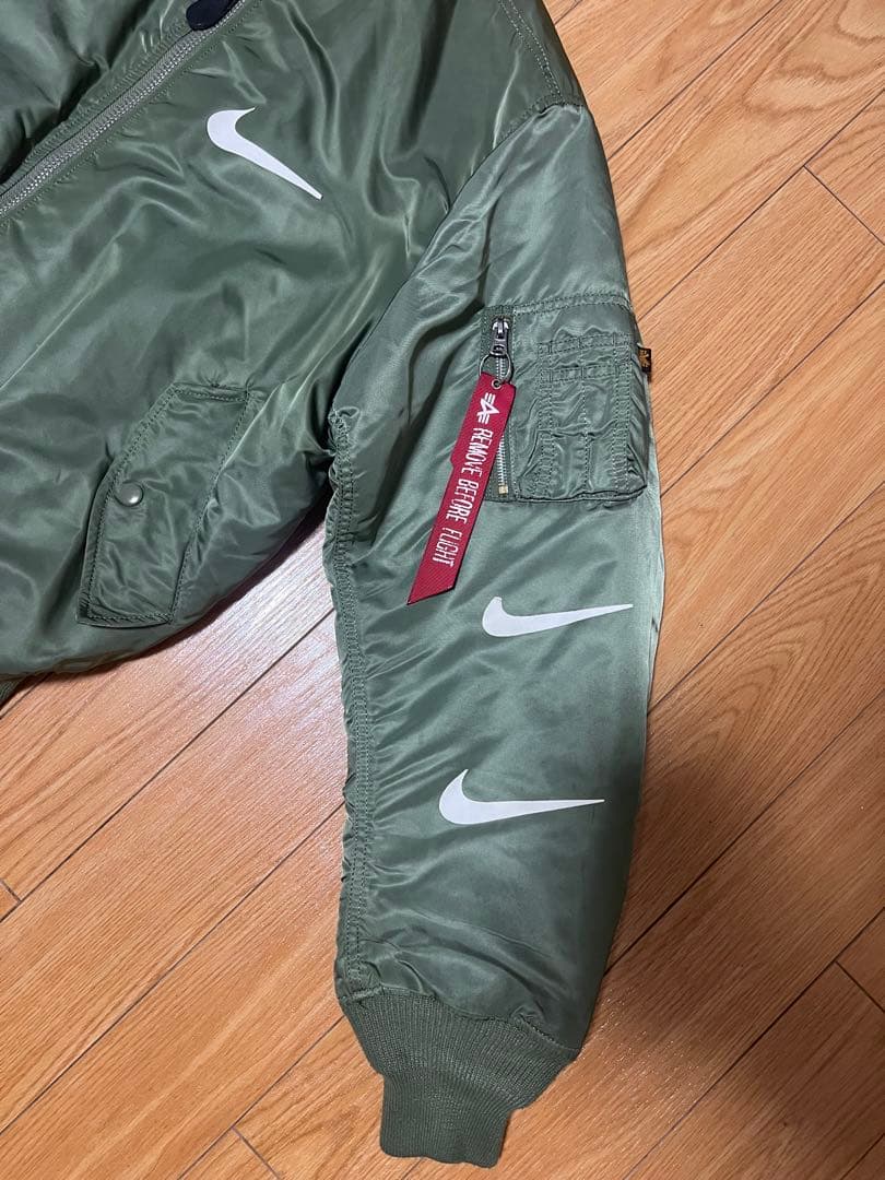 ALPHA MA-1 NIKE リメイクカーキ