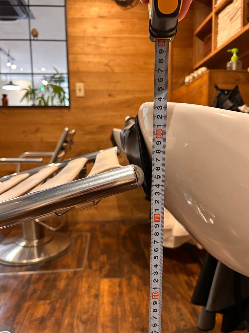 タカラベルモントBRIDGE美容室シャンプーイス高さ調整自在ホワイト白系