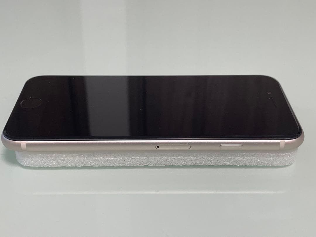 iPhone SE 第3世代 64gb スターライト バッテリー100%