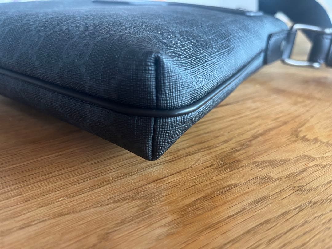 新品未使用品　GUCCI グッチ GGスプリーム　メッセンジャーバッグ