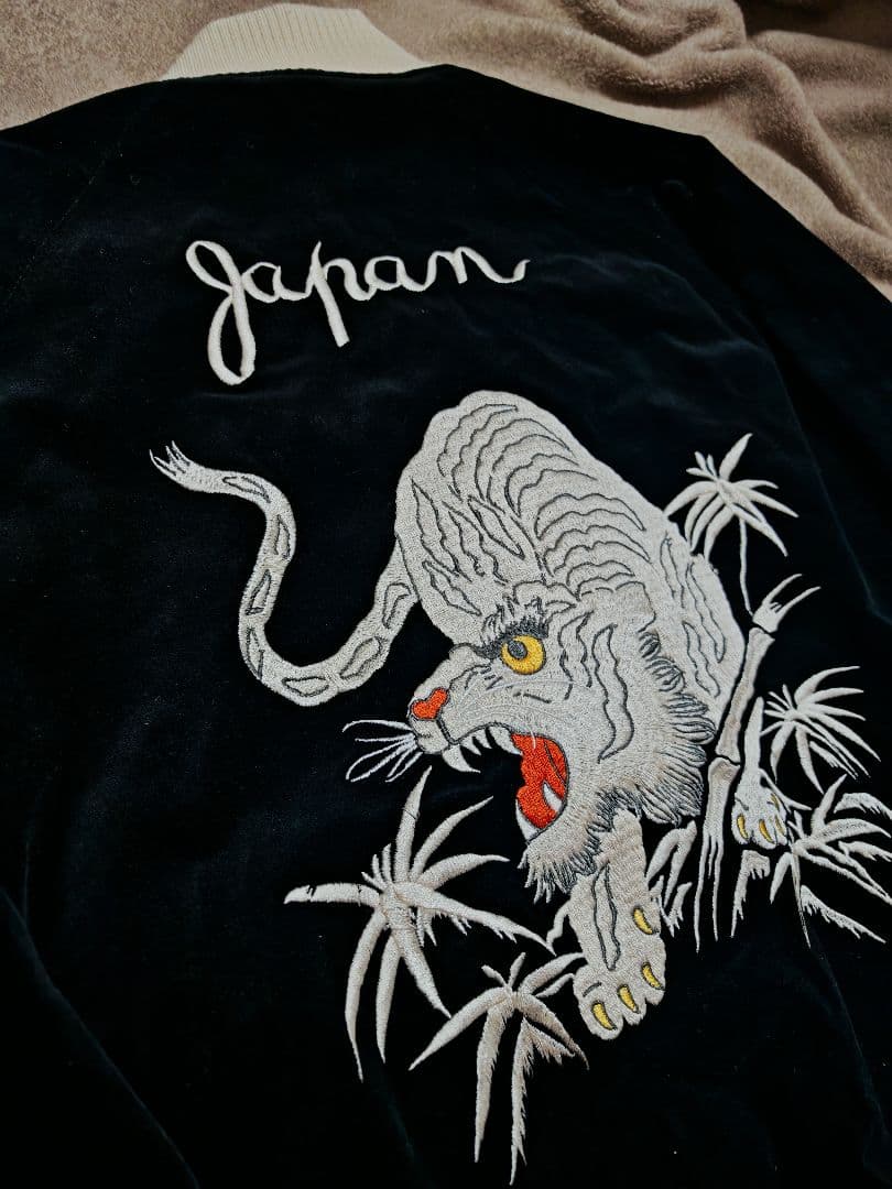 AVIREX USA２面用 虎 ワシ 日本限定 別珍 スカジャン vintage